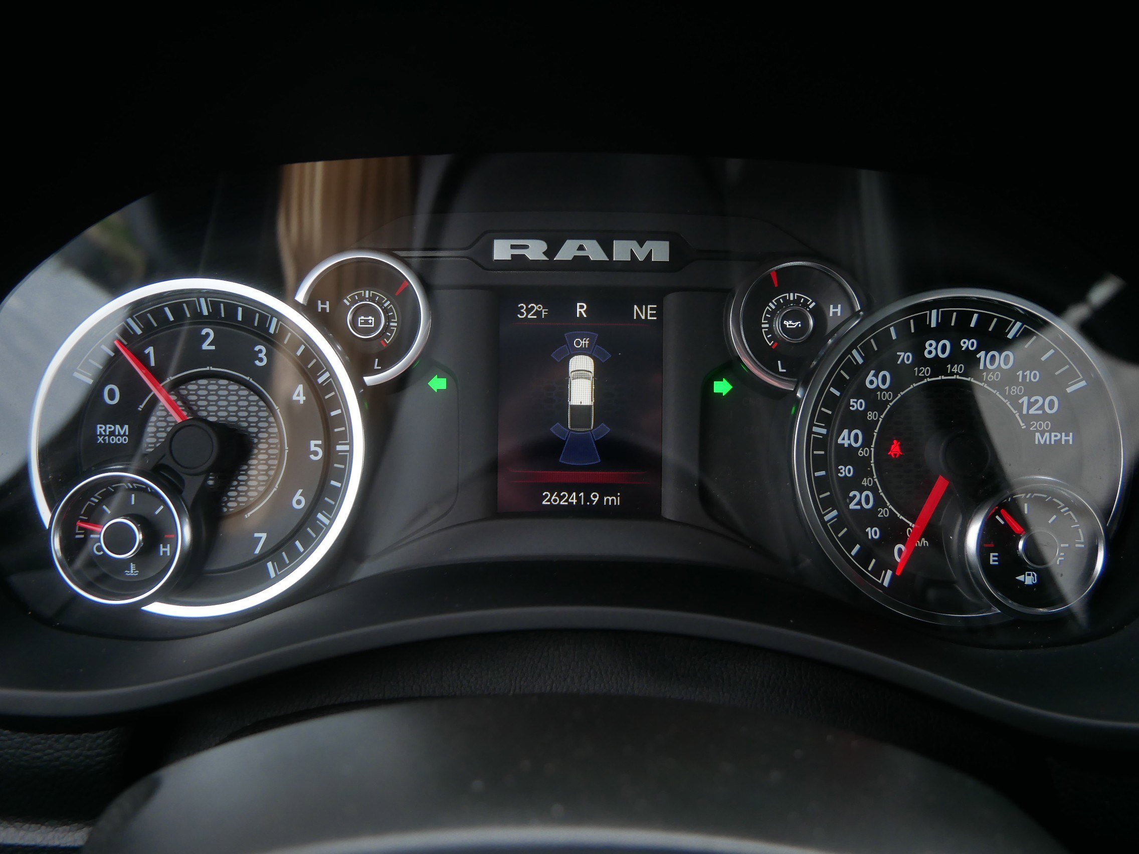 Used 2024 RAM 3500 Big Horn w/ Night Edition AWD/4WD image 31