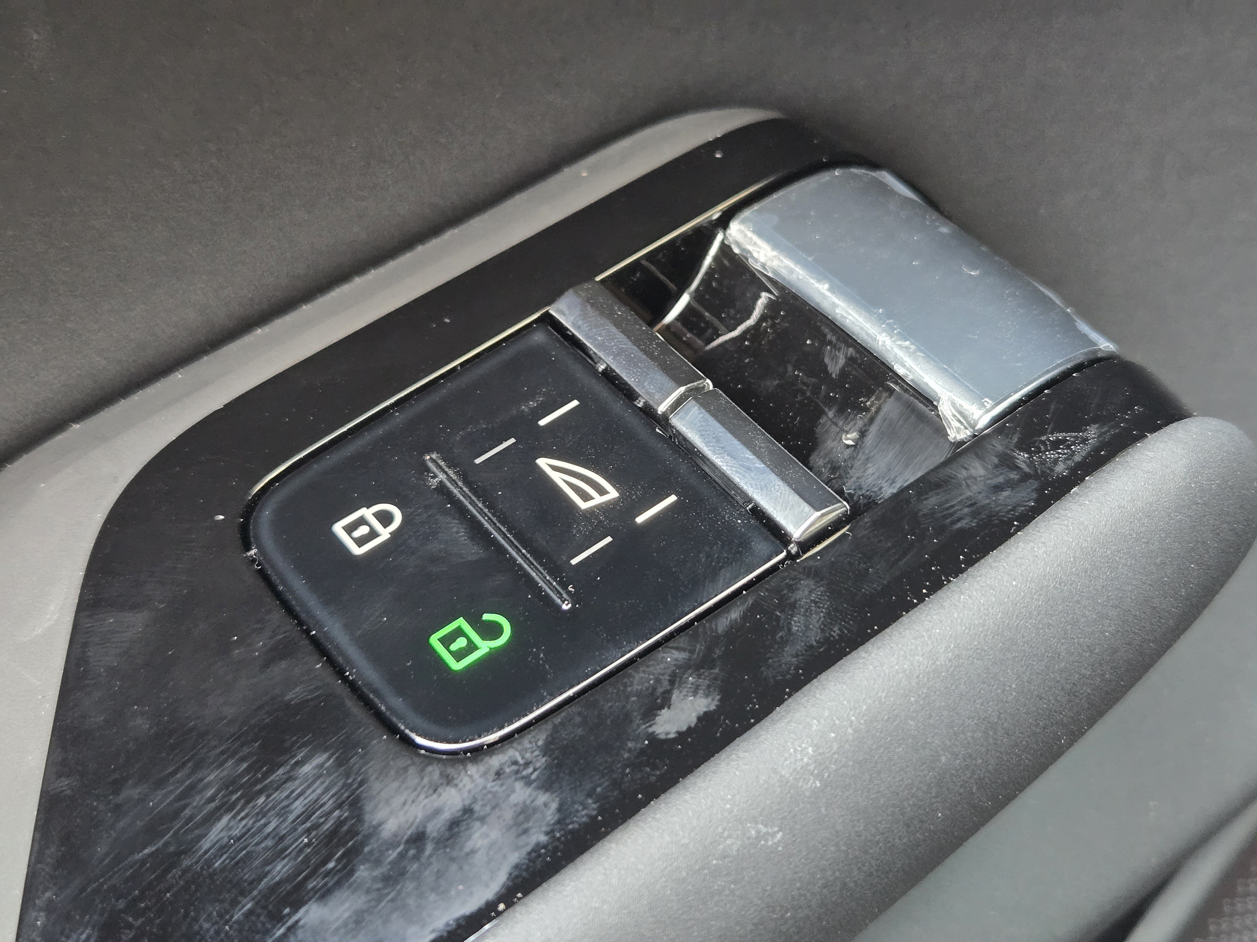 New 2026 Volvo EX90 Ultra AWD/4WD image 32