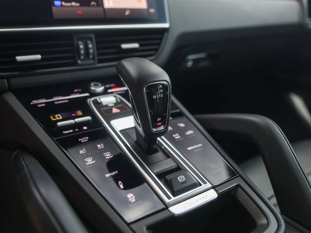 Certified 2023 Porsche Cayenne GTS AWD/4WD image 28