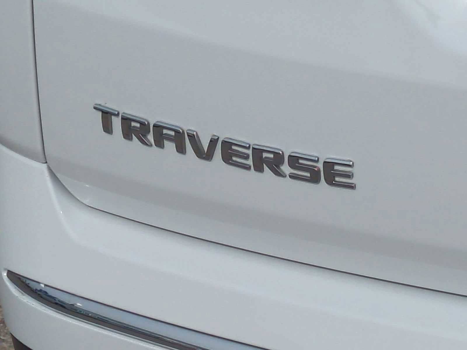 Used 2023 Chevrolet Traverse Premier w/ LPO, Floor Liner Package image 33