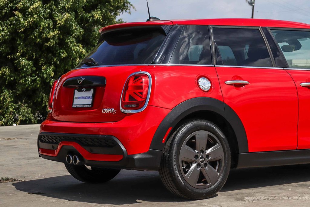 Used 2023 MINI Cooper S FWD image 12