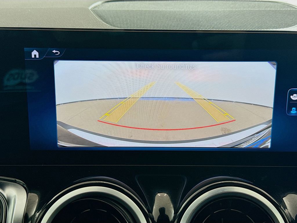 Used 2025 Mercedes-Benz GLB 250 image 15