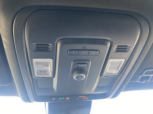 Used 2023 Chevrolet Suburban LT AWD/4WD image 25