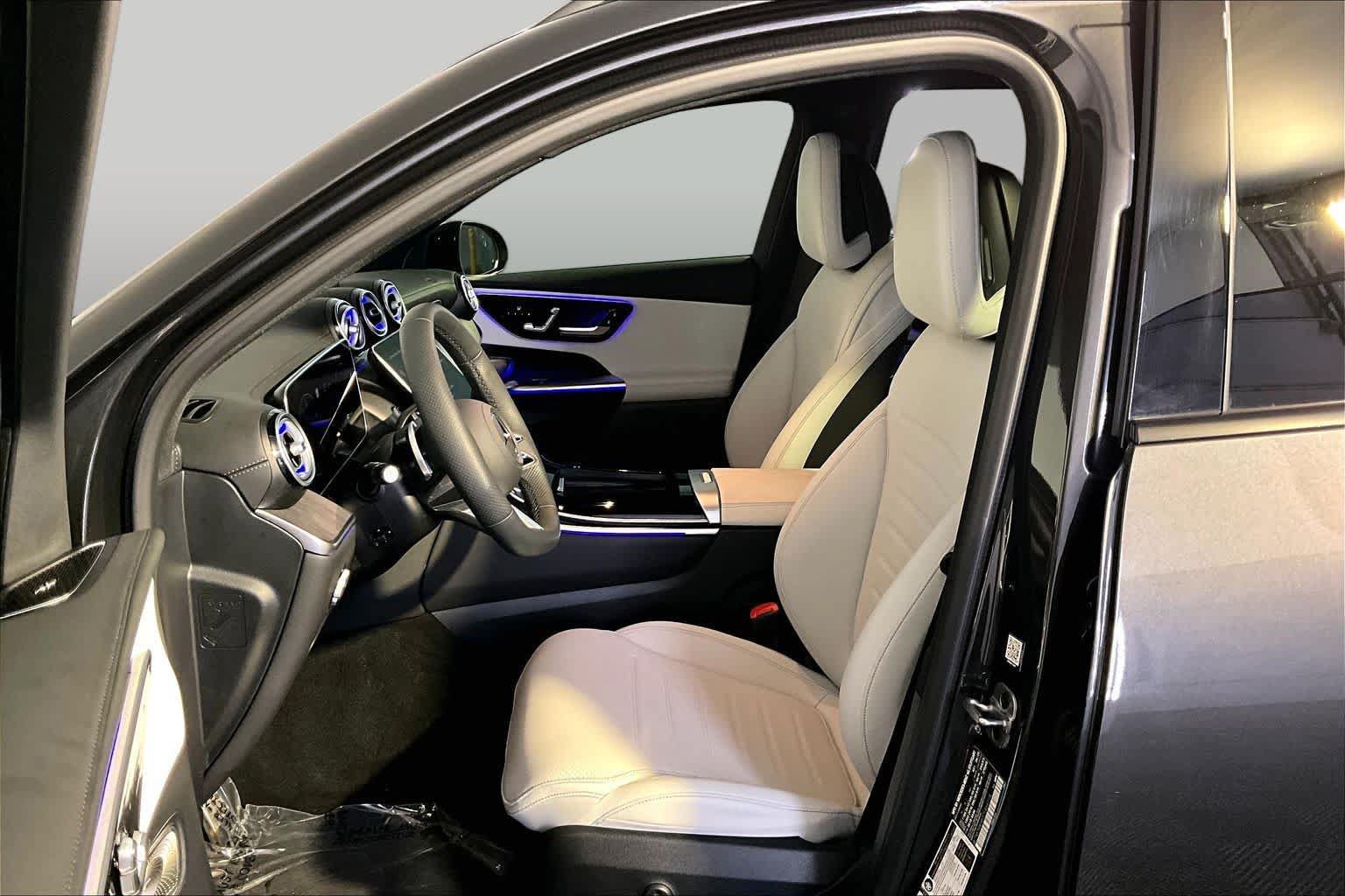 Used 2026 Mercedes-Benz GLC 300 4MATIC image 9