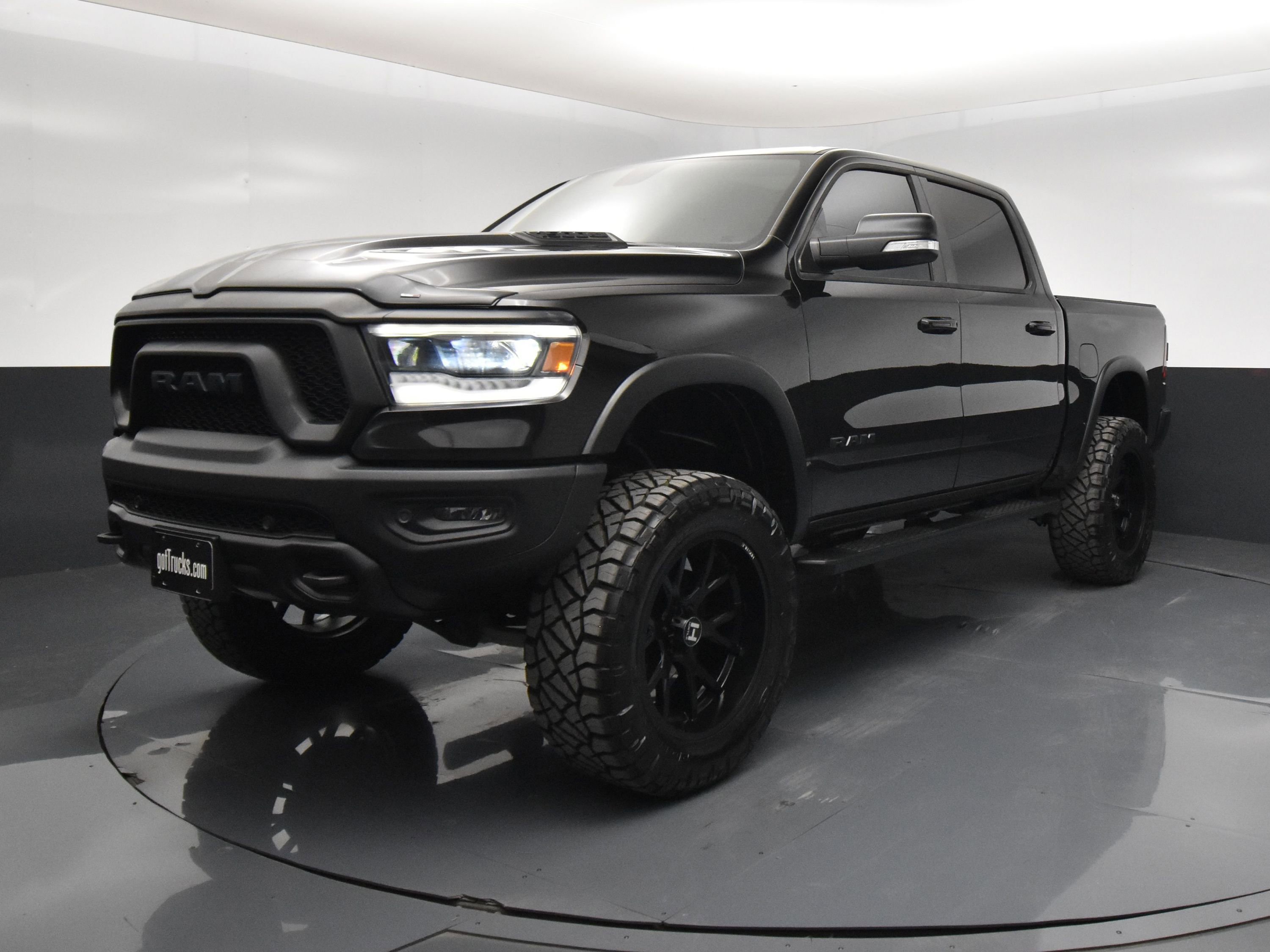 Used 2019 RAM 1500 Rebel w/ Rebel Level 2 Equipment Group AWD/4WD image 2