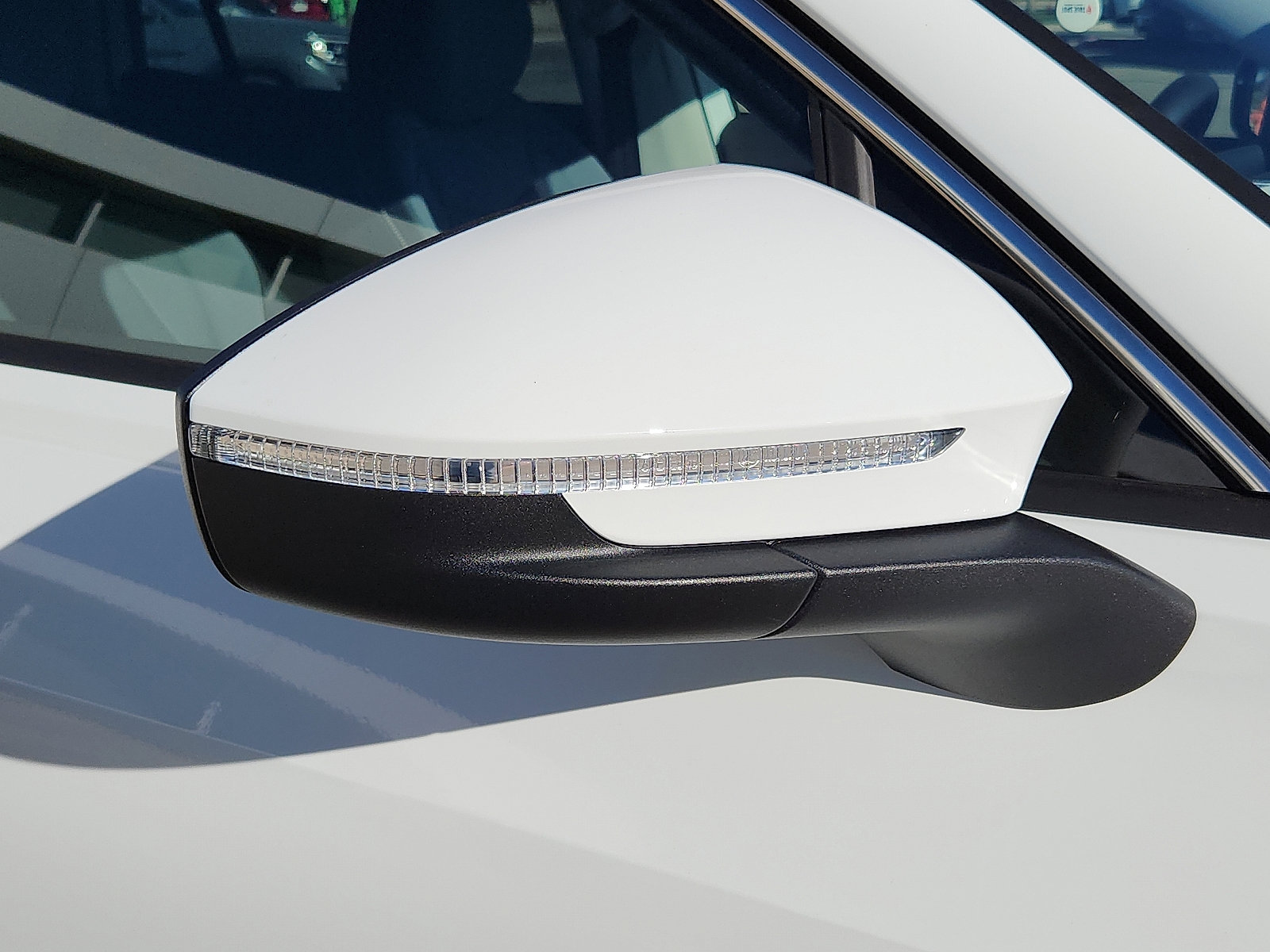 New 2026 Volkswagen Tiguan SE image 8