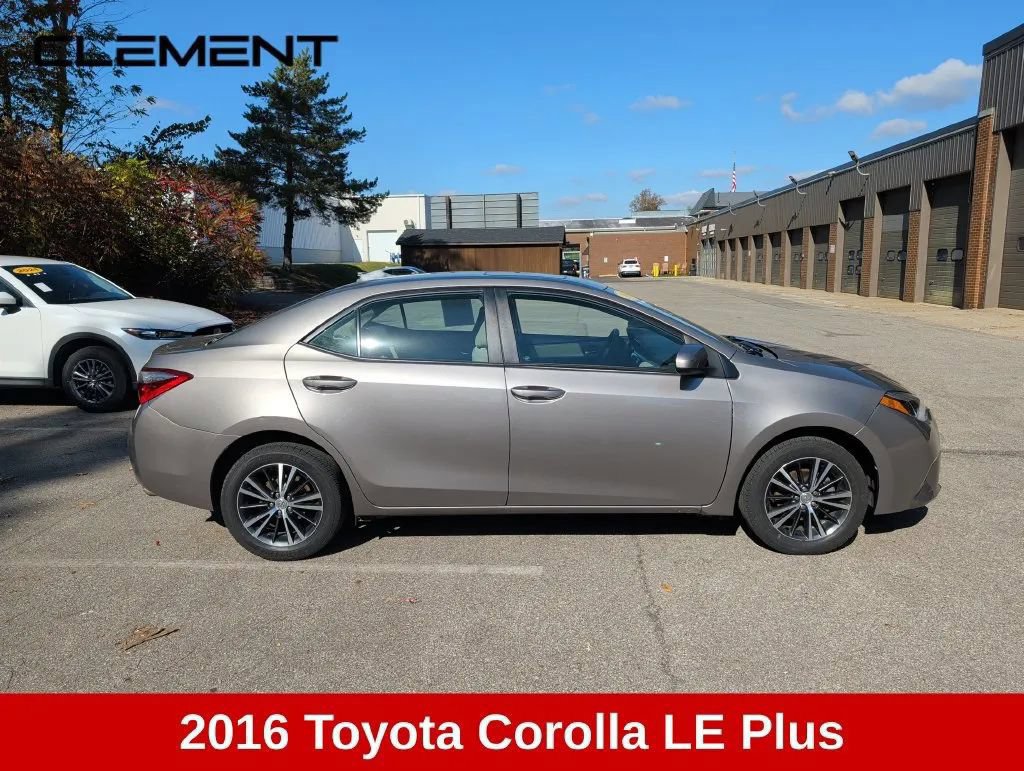 Used 2016 Toyota Corolla LE FWD image 11