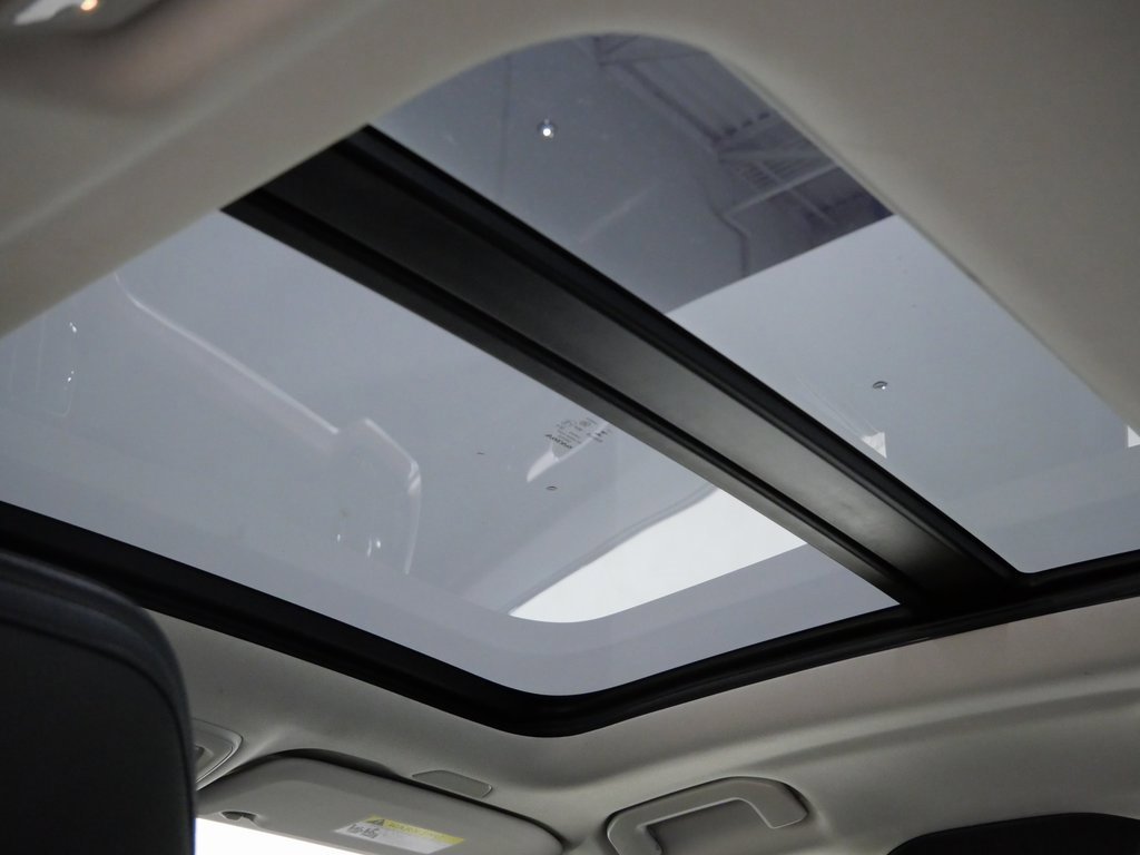 Used 2024 Volvo S60 B5 Plus image 4