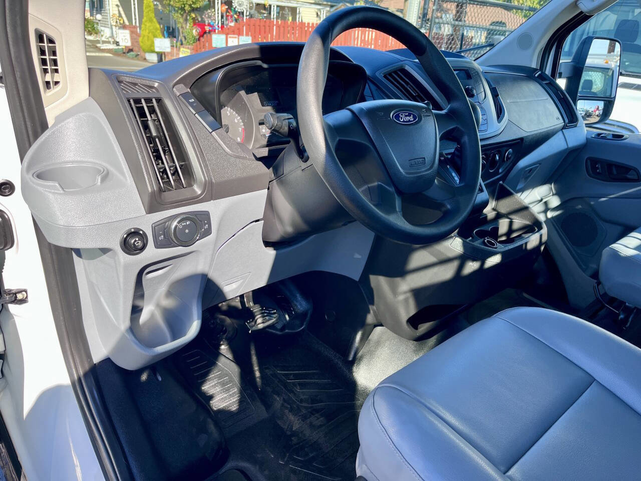 Used 2018 Ford Transit 250 250 2dr 138 in. WB SRW Chassis image 15