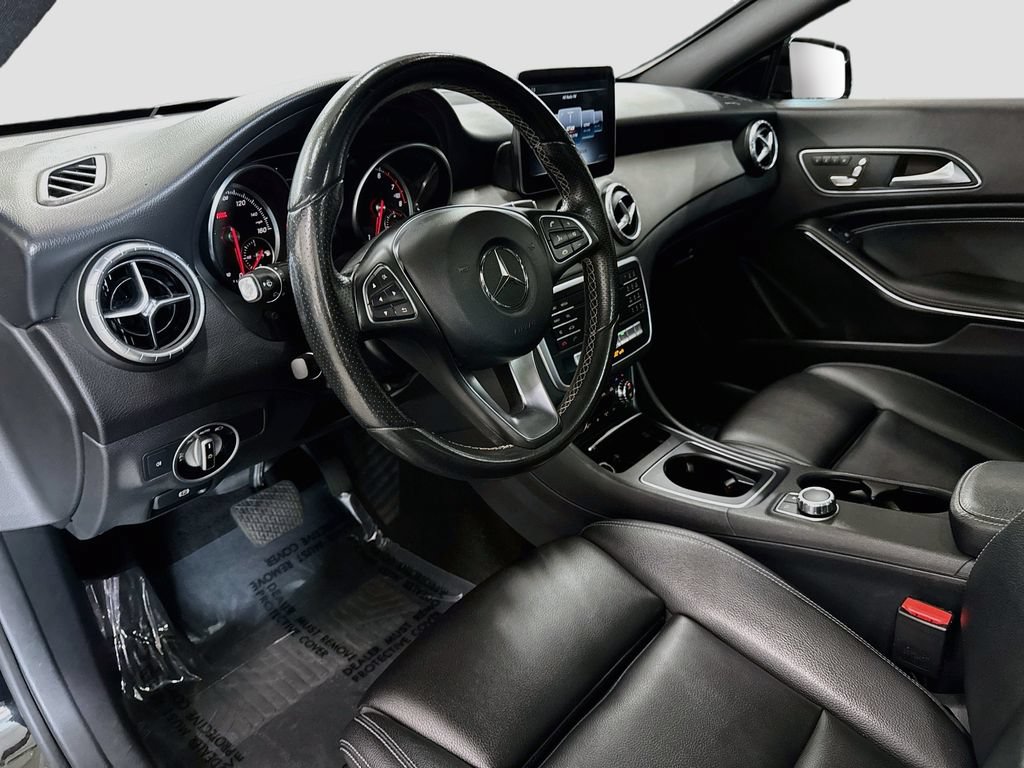 Used 2018 Mercedes-Benz CLA 250 image 9