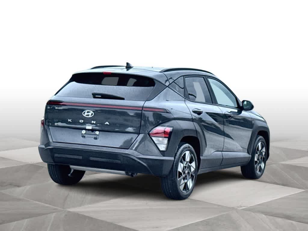 Used 2025 Hyundai Kona SEL FWD image 8