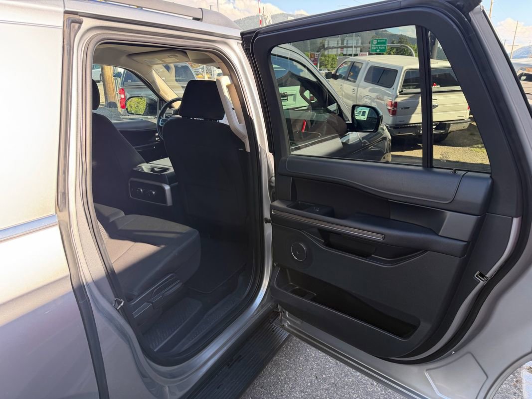 Used 2022 Ford Expedition Max XL AWD/4WD image 22