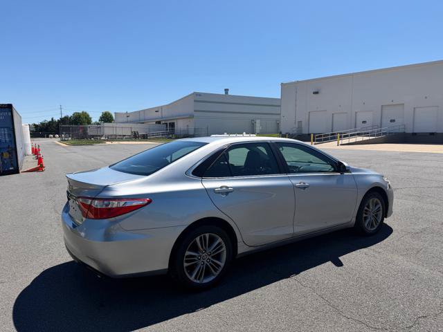 Used 2016 Toyota Camry SE FWD image 3