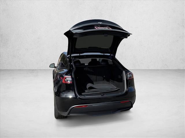 Used 2023 Tesla Model Y Long Range image 7