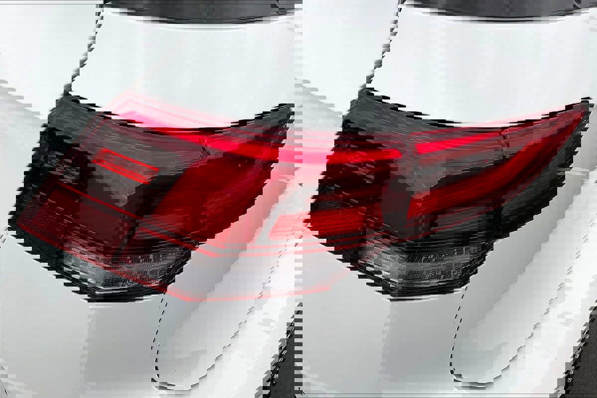 Used 2024 Volkswagen Golf R image 20