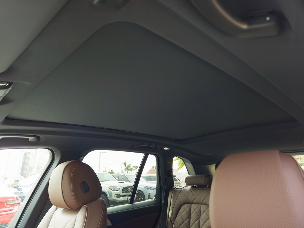 New 2026 BMW X5 xDrive40i w/ Parking Assistance Package image 16