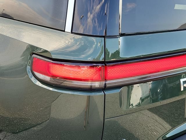 Used 2023 Rivian R1S Launch Edition AWD/4WD image 10