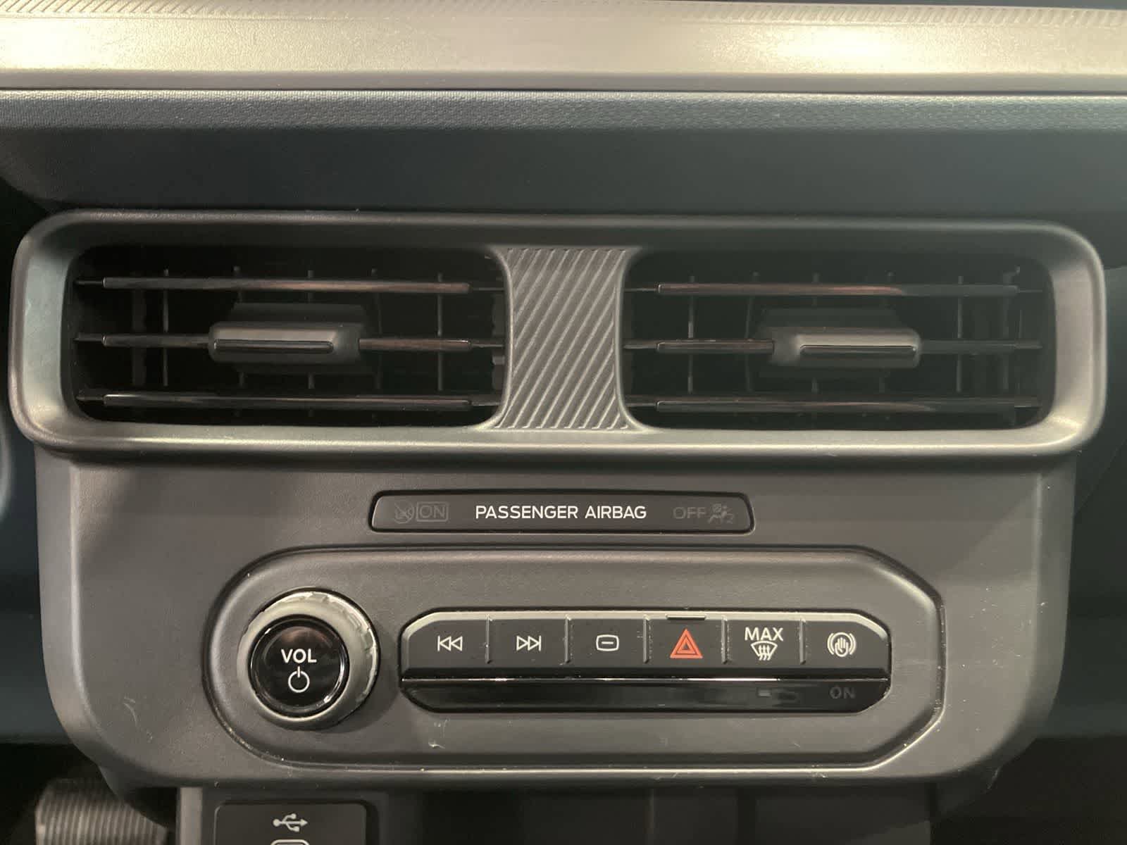 Used 2025 Ford Maverick XL w/ 4K Tow Package image 18