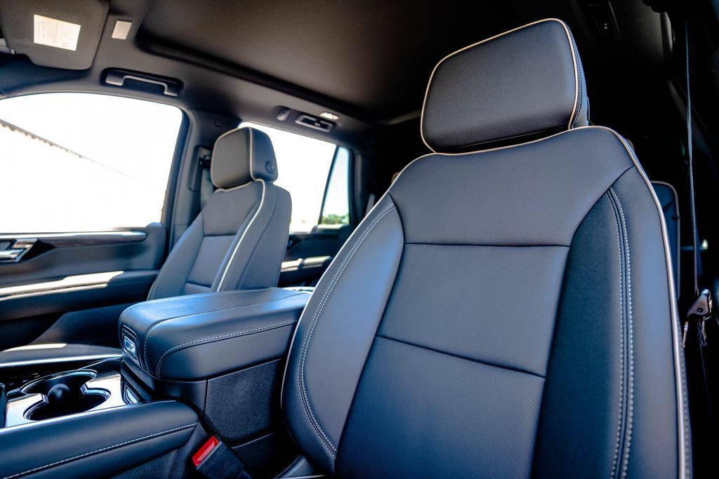 New 2026 Chevrolet Tahoe Premier w/ Sun And Tow Package AWD/4WD image 6