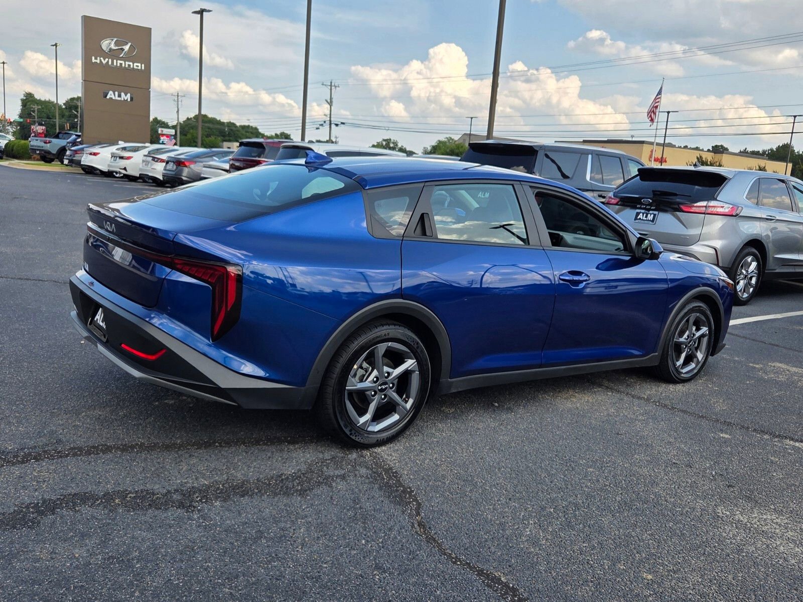 Used 2025 Kia K4 FWD image 11