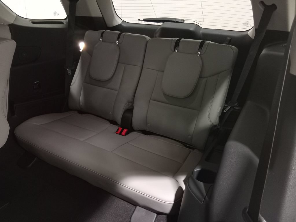 Certified 2025 Ford Explorer Active w/ Active Comfort Package AWD/4WD image 14