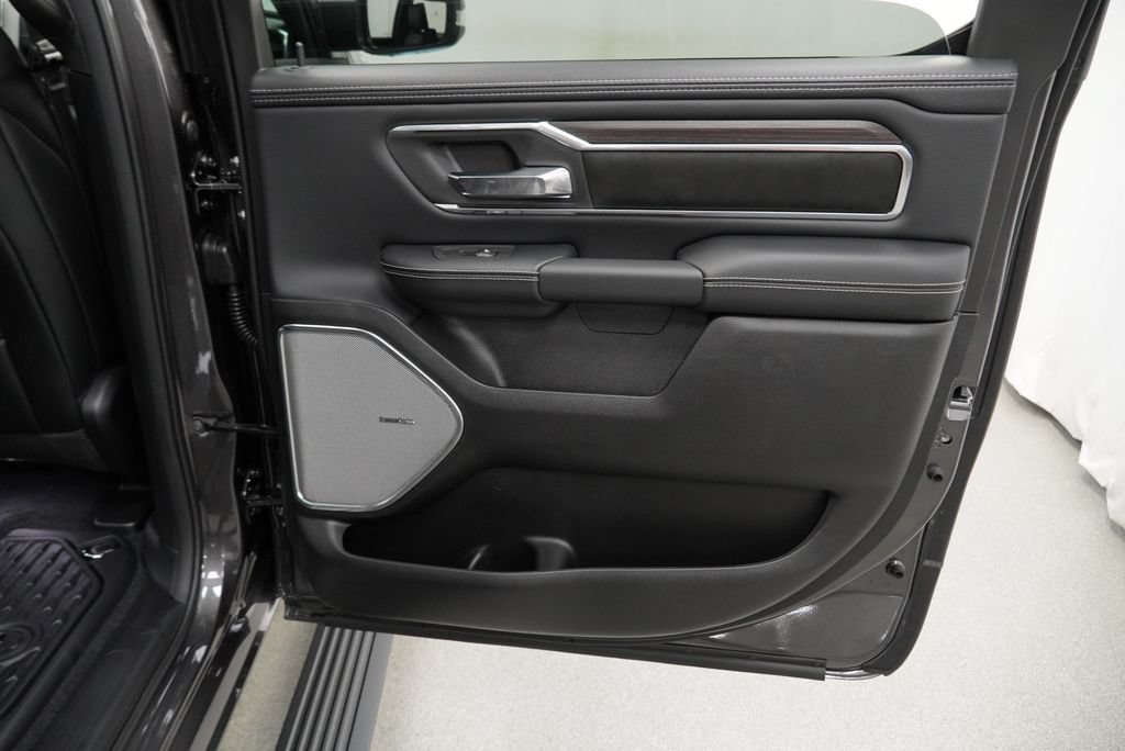 New 2027 RAM 1500 Laramie w/ Laramie Preferred Package AWD/4WD image 31