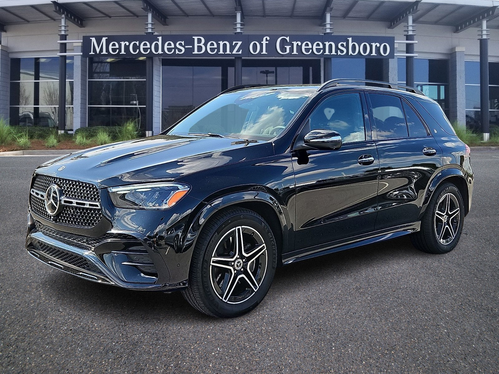 Certified 2026 Mercedes-Benz GLE 450 4MATIC image 3