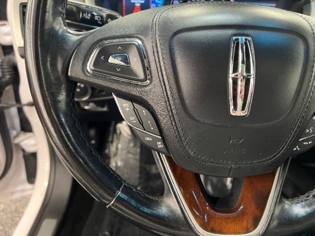 Used 2018 Lincoln MKZ Reserve w/ Technology Package FWD image 12