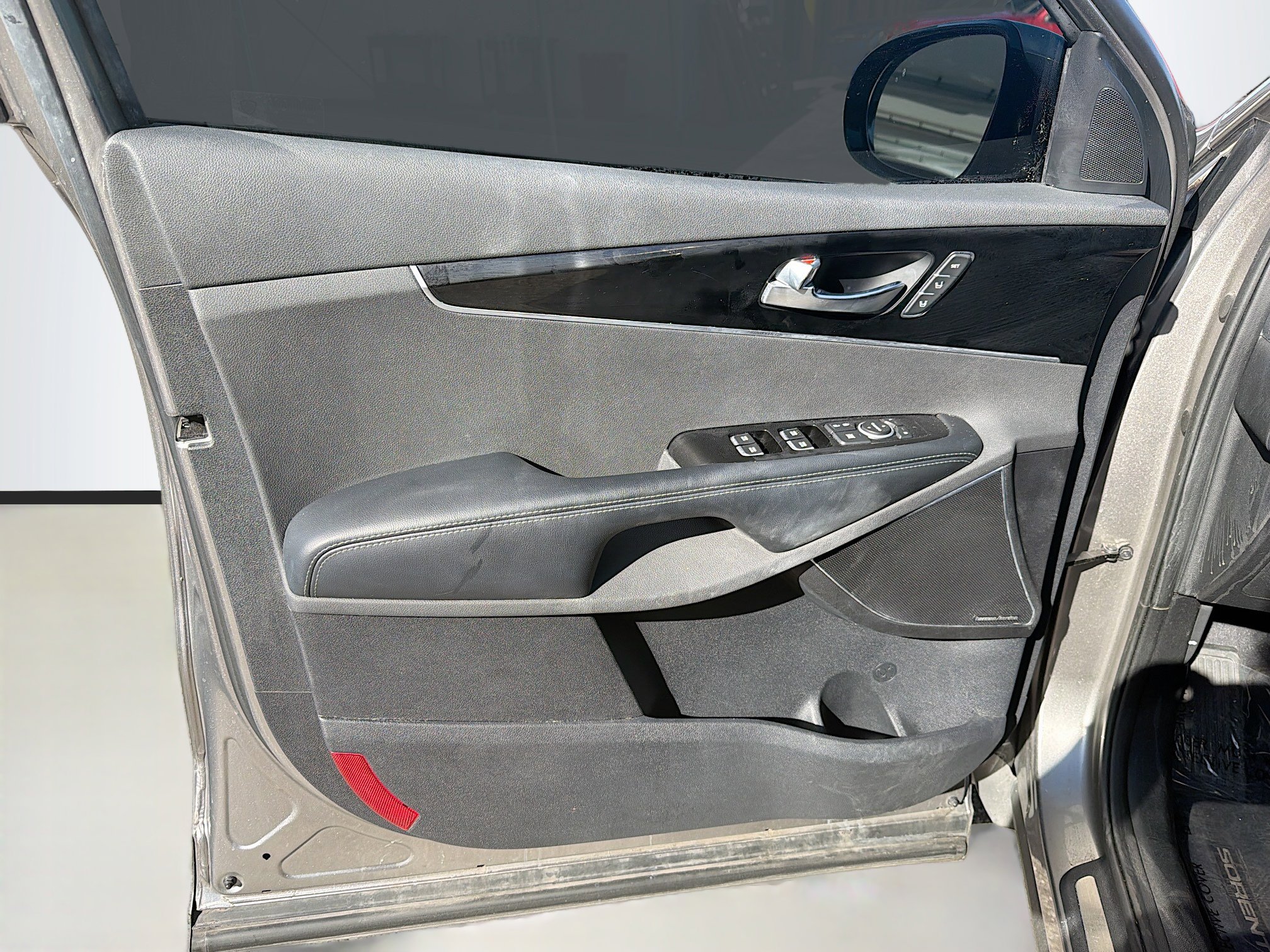 Used 2019 Kia Sorento SX image 21