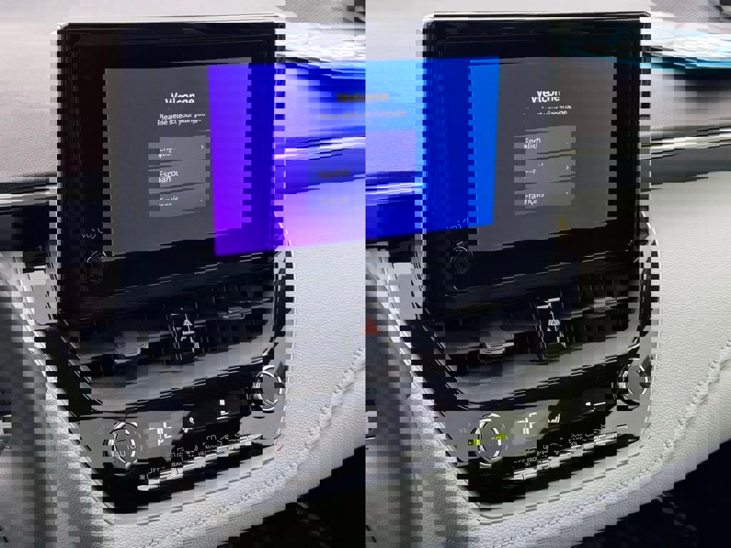 Used 2023 Toyota Corolla SE w/ SE Premium Package image 31