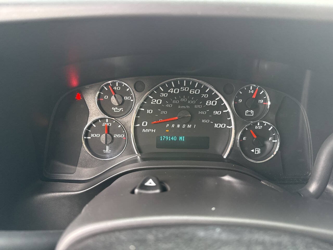 Used 2019 Chevrolet Express 3500 Extended w/ Driver Convenience Package RWD image 19