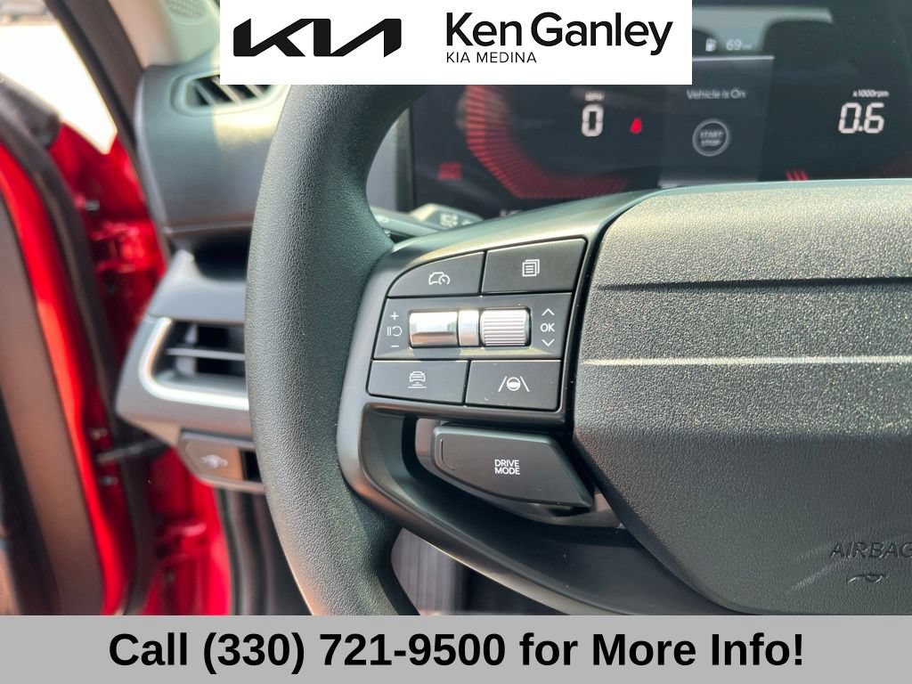 Certified 2025 Kia K4 FWD image 31