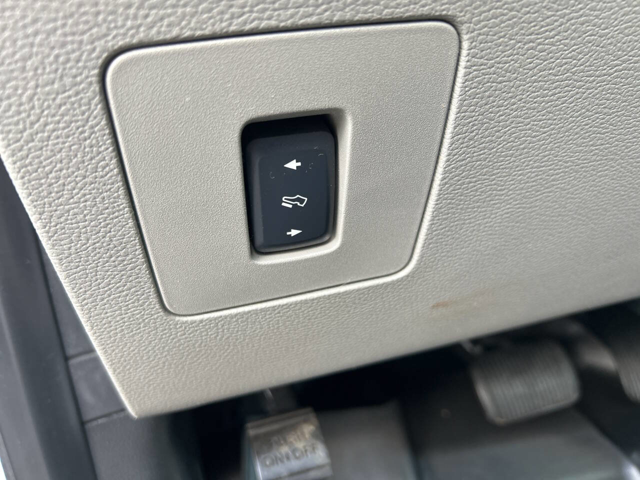 Used 2017 Ford F150 XLT w/ Equipment Group 301A Mid image 8