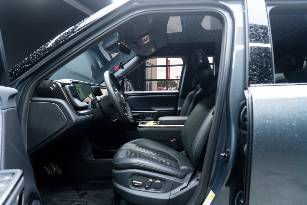 Used 2023 Rivian R1S Adventure Quad AWD/4WD image 20