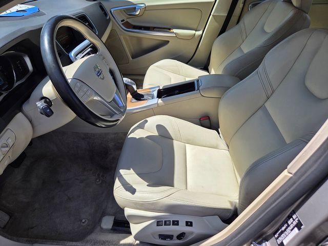 Used 2016 Volvo S60 T5 Inscription Platinum FWD image 10
