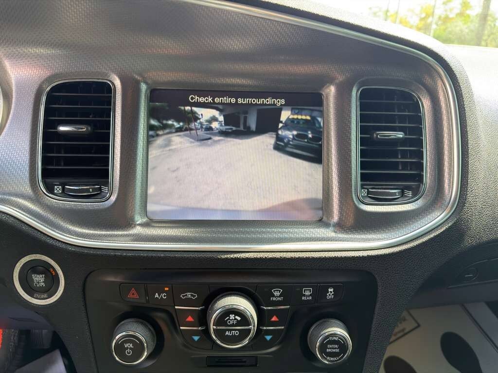 Used 2014 Dodge Charger R/T RWD image 18