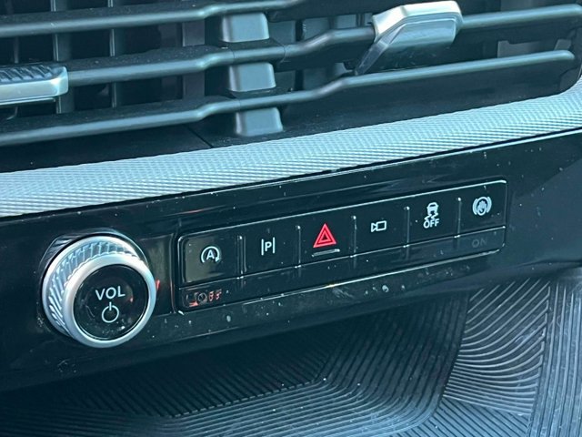 Used 2026 Ford Explorer Active AWD/4WD image 35