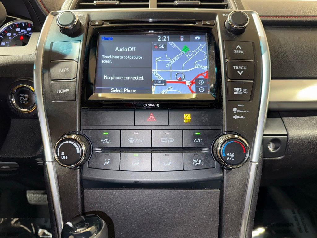 Used 2017 Toyota Camry SE image 25