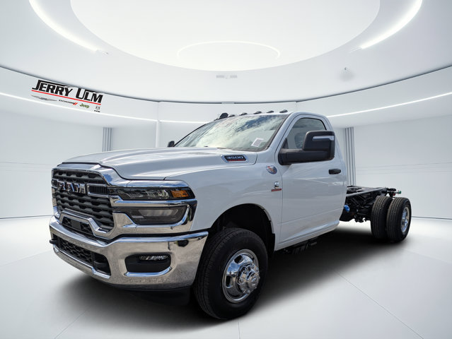 New 2026 RAM 3500 Tradesman w/ Chrome Appearance Group A AWD/4WD image 7