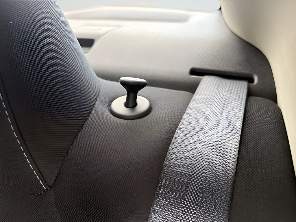 Certified 2025 Nissan Sentra SV FWD image 25
