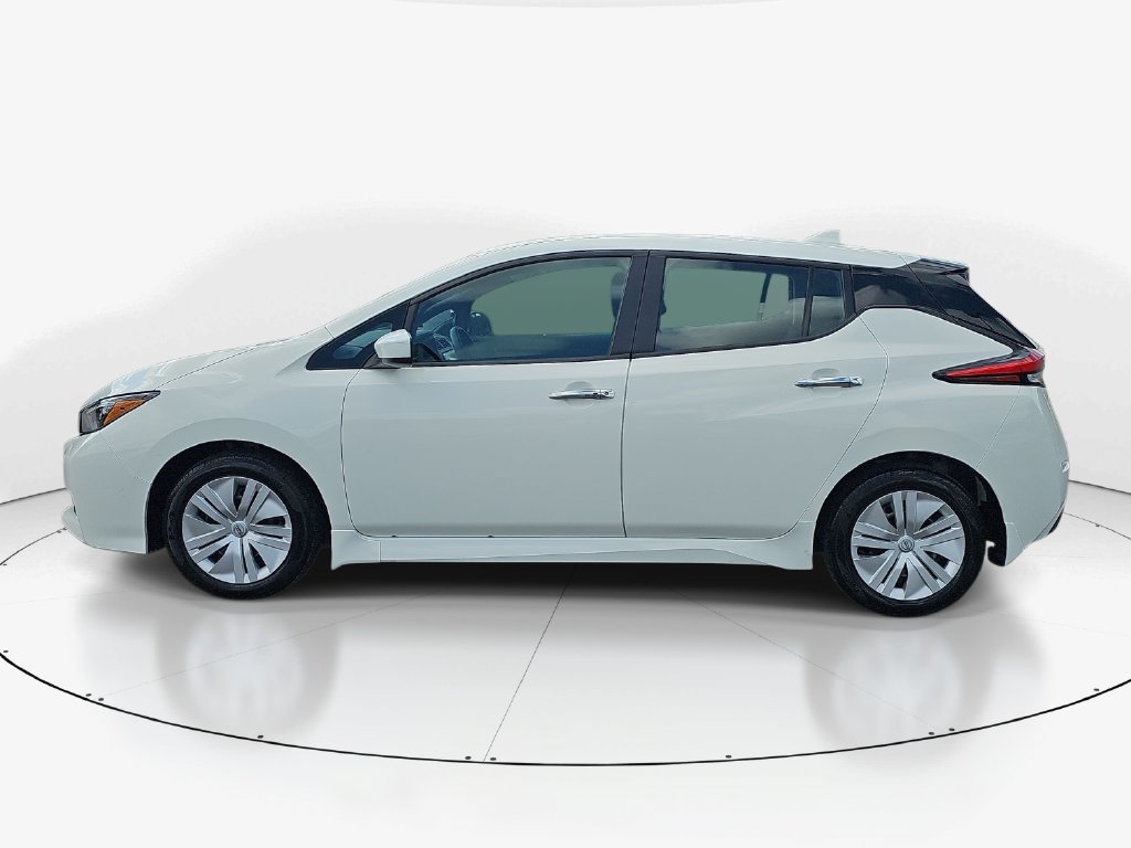 Used 2025 Nissan Leaf S FWD image 10