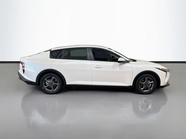 New 2026 Kia K4 FWD image 8