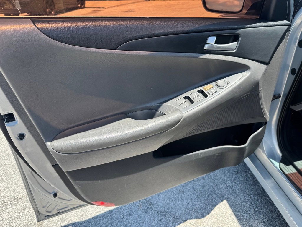 Used 2013 Hyundai Sonata GLS image 13