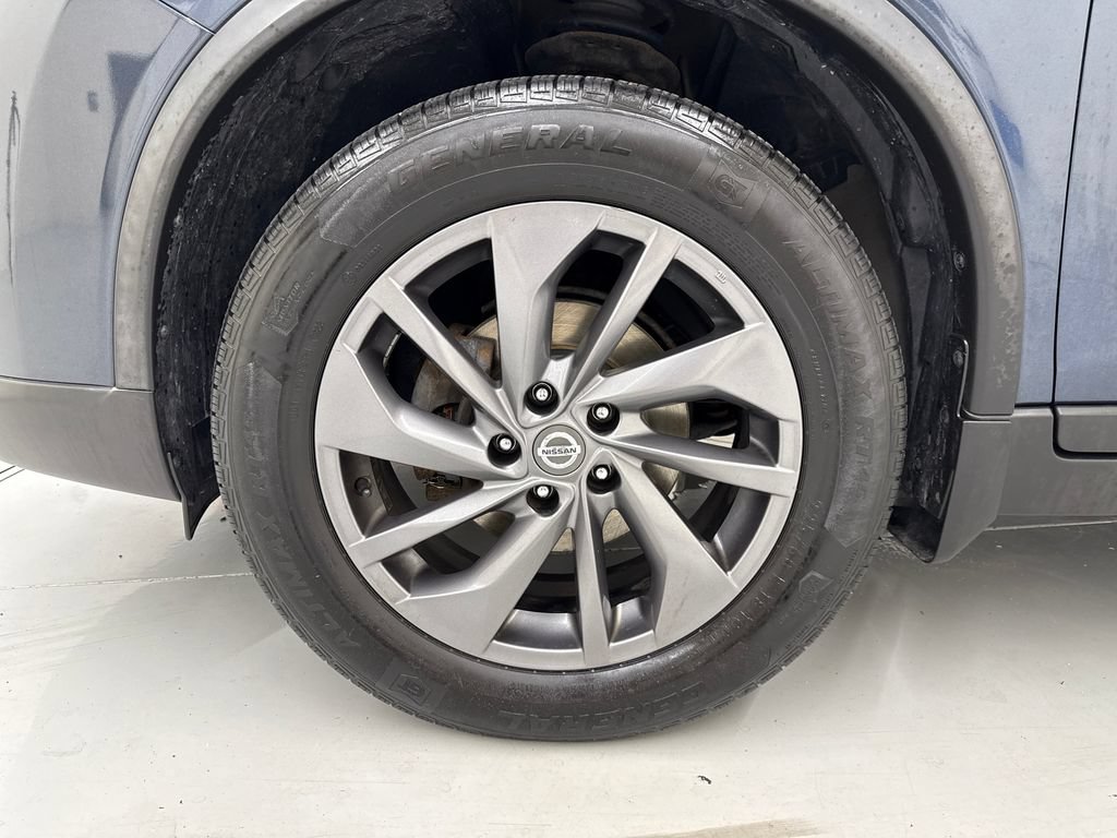 Used 2016 Nissan Rogue SL w/ SL Premium Package AWD/4WD image 10