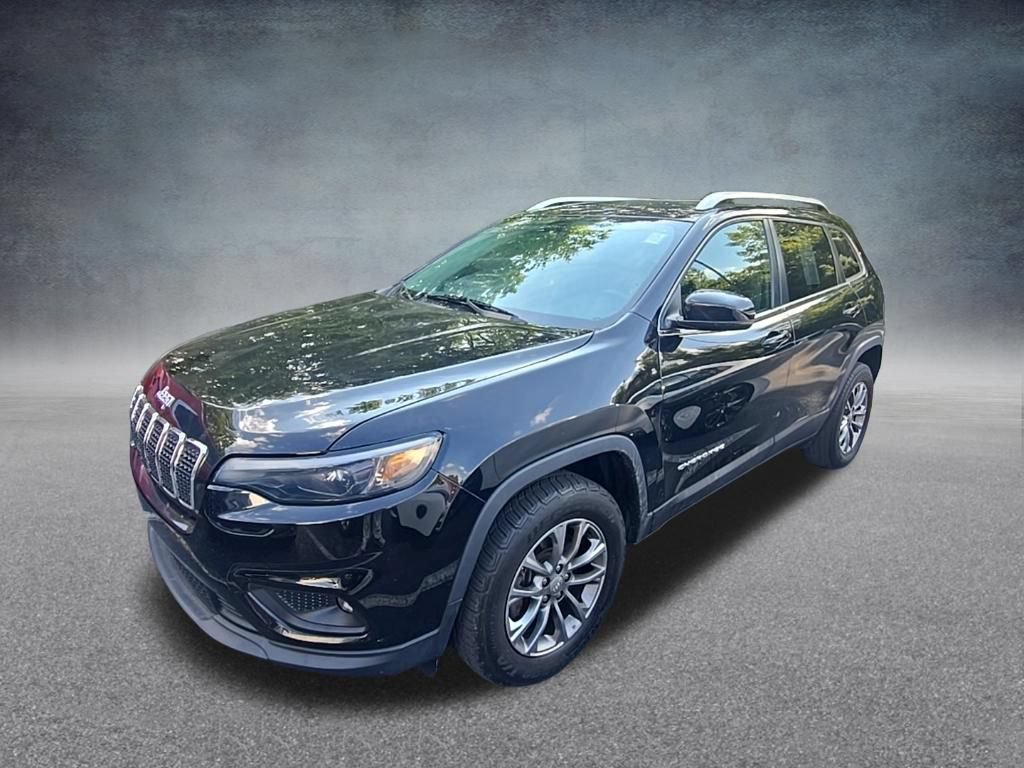 Used 2019 Jeep Cherokee Latitude Plus w/ Cold Weather Group AWD/4WD image 4
