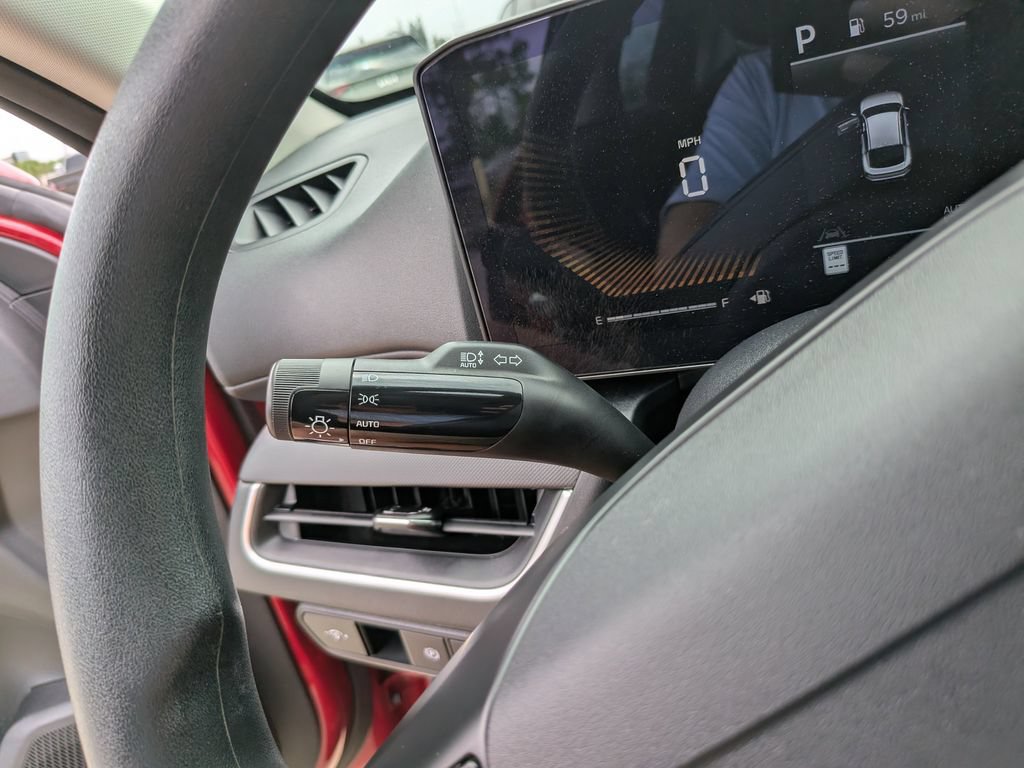 Certified 2025 Kia K4 FWD image 31