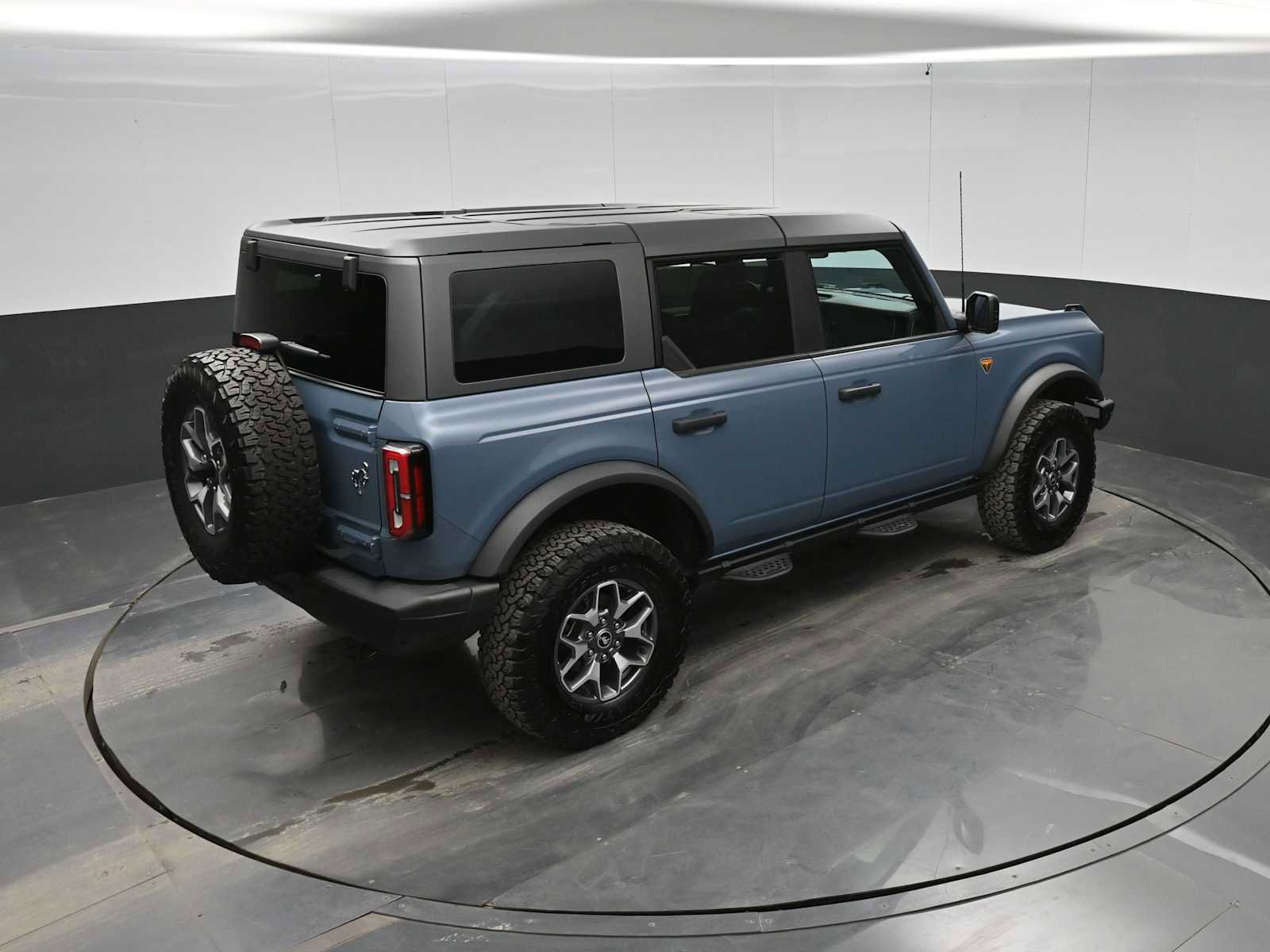 Used 2024 Ford Bronco Badlands image 31