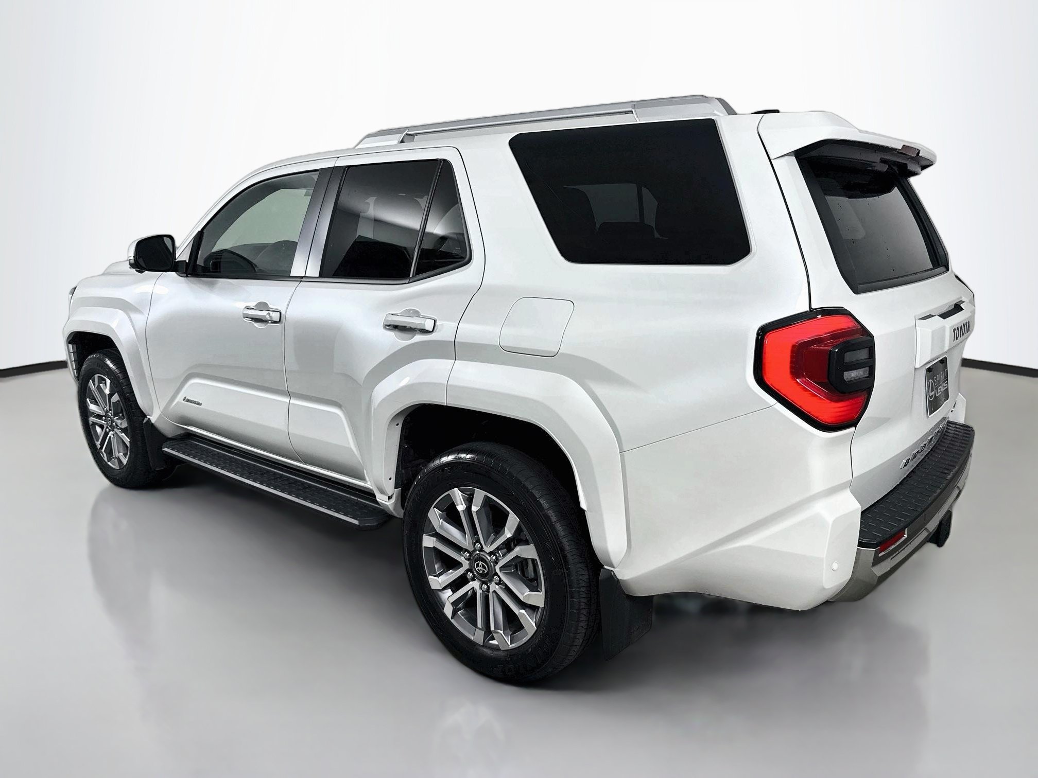 Used 2025 Toyota 4Runner Limited AWD/4WD image 5