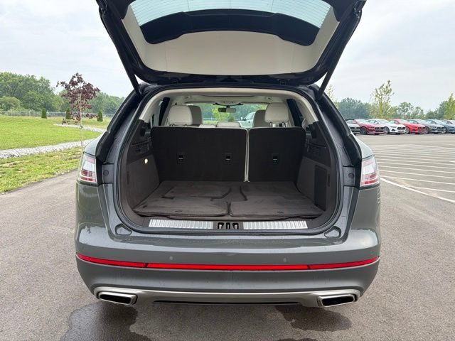 Used 2022 Lincoln Nautilus Black Label w/ Cargo Utility Package AWD/4WD image 10