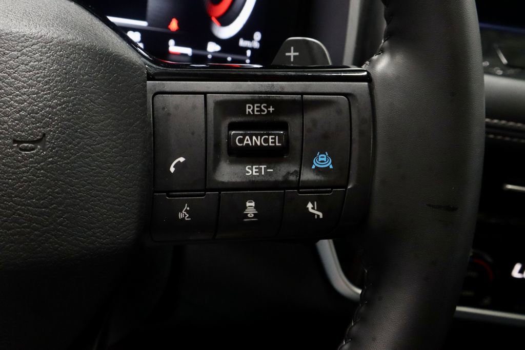 Certified 2025 Nissan Rogue SL w/ Tech Package AWD/4WD image 32